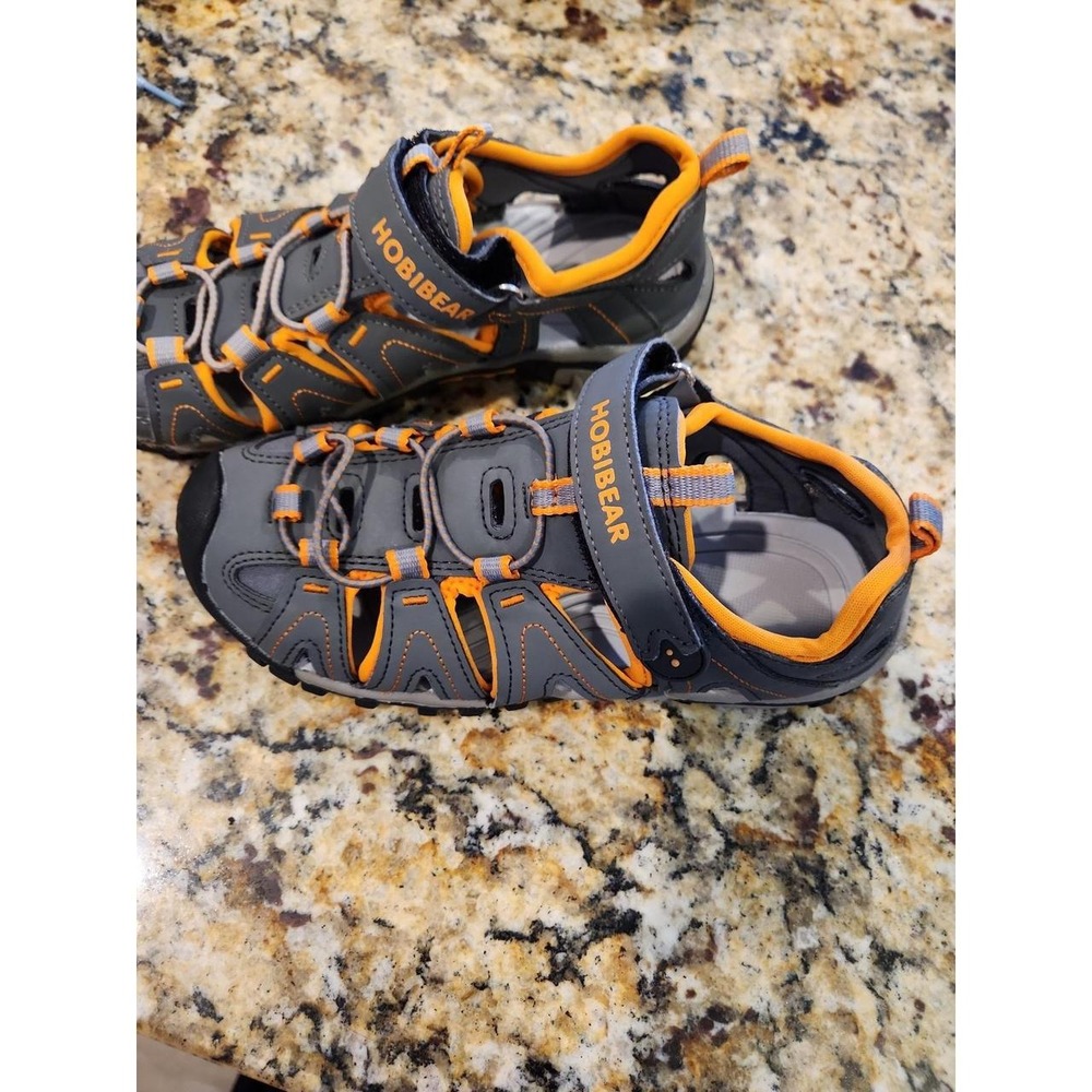 Kids Hobibear sandals size 5 big kid